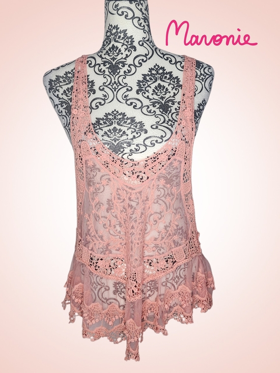 Maronie Tops - MARONIE Coral Sheer Crochet Peplum Tank - One Size